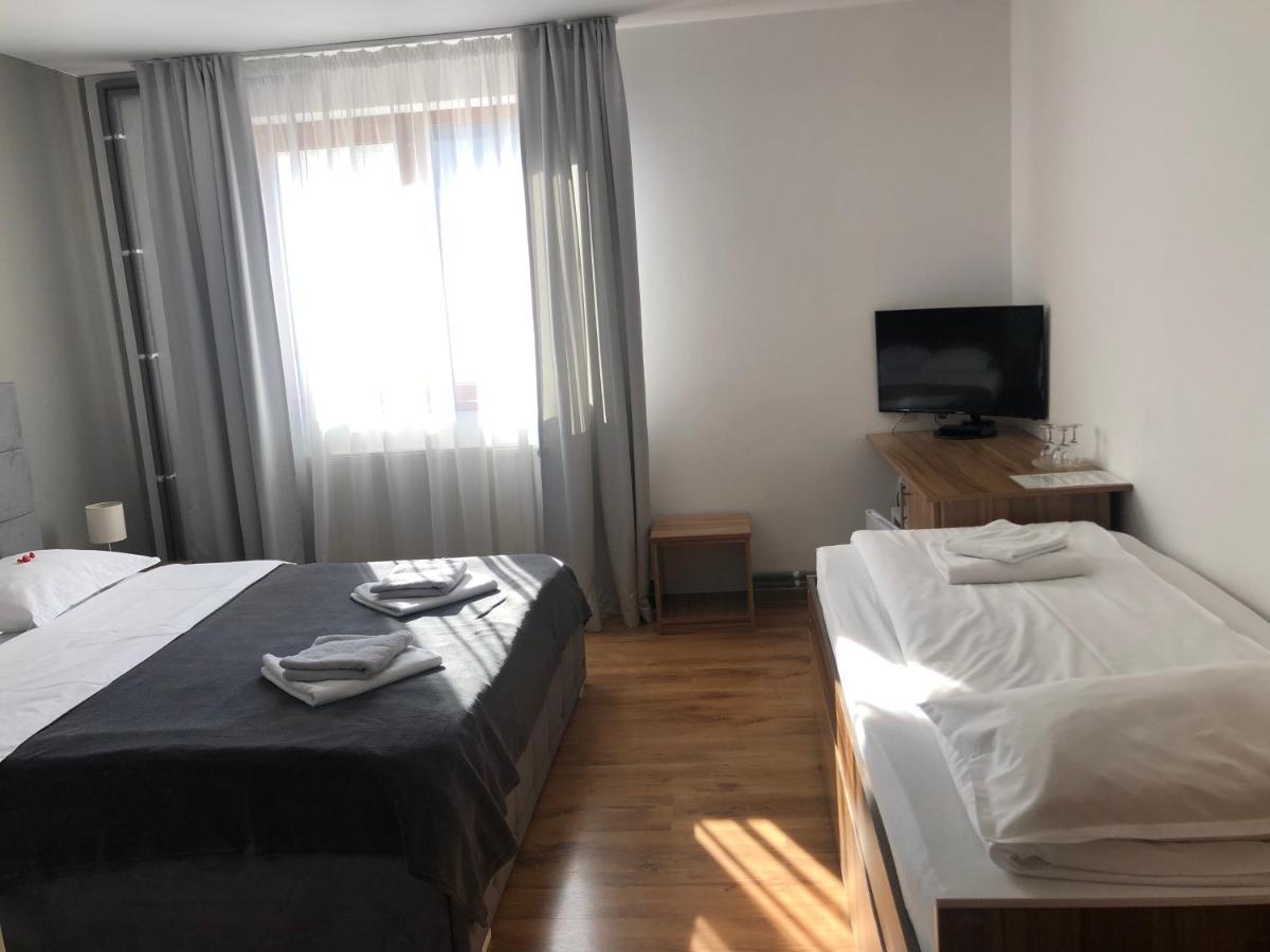 Pensiunea Armonia Nădăşelu Exteriör bild